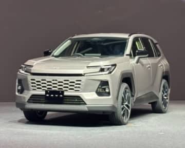 なんと年間販売100万台超！世界で最も売れるトヨタ車が磐石フルチェンジ 6代目RAV4が強すぎる（小沢コージ／自動車ジャーナリスト）