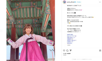 松本伊代、チマチョゴリ姿でキュートに記念撮影　浅野ゆう子との韓国旅行を満喫