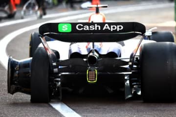 レーシングブルズ、2台が初日トップ6入り。クラッシュ相次いだハジャーは「俺はバカだ！」と自らに怒り