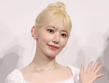 LE SSERAFIM宮脇咲良、趣味の「編み物」を大先輩アイドルにレクチャー⇒「スパルタ先生」「文化センターの感じ」