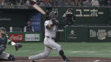 【巨人】吉川尚輝の特大弾で3回に先制　ライトスタンド中段に飛び込む今季第2号のソロHR