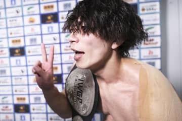 【新日本・ＢＯＳＪ】ＹＯＨ４勝でＢブロック空前の大混戦　勝ち点８の５人…残り５人は勝ち点６追走