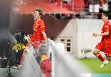 名古屋が浦和に逆転勝ち　J1、C大阪は快勝