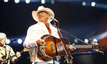 引退ツアーを終えたアラン・ジャクソン、来夏ナッシュビルでラスト・コンサート開催へ