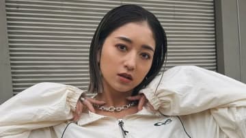 「印象違う！」みちょぱ “メイク七変化”ショットにファン驚き！日焼けチークやぱっちり目元も「全部好き」「素敵すぎます」