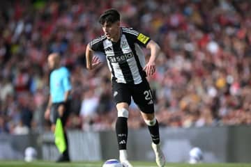 マンCがニューカッスルの22歳DFリヴラメントを獲得か　手薄な右SBの補強を計画