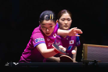 張本美和、木原美悠ペアが快進撃も中国超えならず　王曼昱、蒯曼ペアにストレート負けで銅メダル獲得【世界卓球2025】