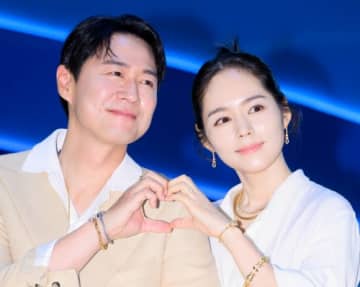 祝！結婚20周年♡『太陽を抱く月』ハン・ガイン夫婦、“別れの危機”も笑いに変えた愛の記念日