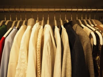 家が物であふれてる人必見！片付けのプロが教える「自然にモノが減っていく収納」の作り方