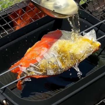 【サケの世界一うまい食べ方♡】「もっと早く知りたかった！」「カリッとジューシー！」魚料理の簡単裏技レシピ