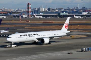 JAL、導入初号機の777-300ERを退役　あす26日にラストフライト