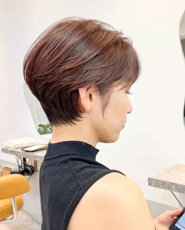後頭部のボリュームが、、（泣）→ 大人が似合う「丸みショート」で大解決ッ！！