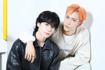 JO1 豆原一成＆INI 池崎理人、青春を感じる瞬間は？ 「同じ夢を追いかけている」「意外と仲が良いんですよ（笑）」