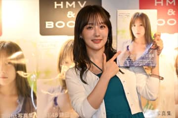 SKE48・鎌田菜月、1st写真集の見どころはパープルのランジェリーカット「絶対この衣装は着ようと」