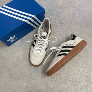 大人カジュアルに似合う！【adidas】レトロっぽ可愛い♡「ハンドボール スペツィアル」