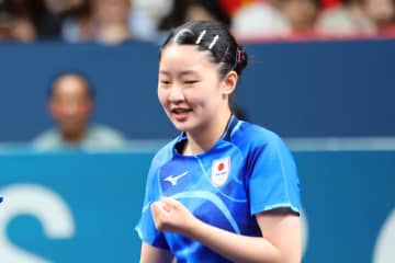 【卓球】女子単決勝進出の王曼昱は張本美和をリスペクト「１６歳の選手として扱っていない」
