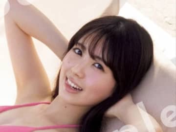 乃木坂46・筒井あやめ、ピンクのビキニでリラックス♪　1st写真集封入特典ポストカード第1弾公開