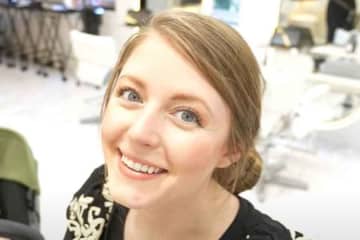 「いつも怖くなっちゃうんです」　美容室にトラウマあるアメリカ人が日本の技術に感激　劇的な変化に「髪を触るのが止められない（笑）」