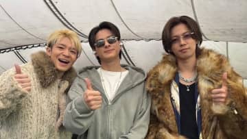 「わちゃわちゃかわちい」Number_iがポップアップで大はしゃぎ！ジャンプ姿やファンへのおちゃめメッセージに「尊い」