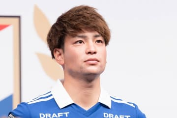 「ここから上がっていくんだ、というキッカケの勝利に」永戸勝也が古巣からゴール! 7連敗中の最下位・横浜FM、7連勝中の首位・鹿島に3-1快勝