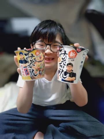 山田花子、夫が買ってきてくれた次男がずっと食べたがっていたもの「買えたんですね」「うれしそう」の声