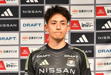 【横浜F・マリノス】首位・鹿島に勝利! GK飯倉大樹が「震えた」というサポーターの熱い応援、自問自答し続けたなかで示した「闘う覚悟」