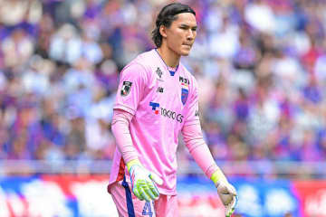 「変な回転はかかっていたのか」FC東京のGK野澤が広島戦での“信じ難いキックミス”に言及
