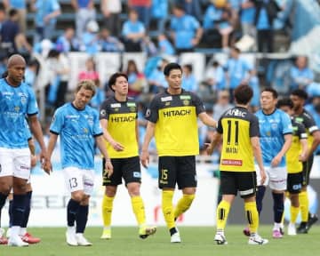 「サンフレ５連勝で３位に」「結局広島ちゃうん」首位鹿島が敗れ…J１最新順位表に脚光！「それにしてもめっちゃ団子状態だな」
