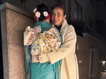 「低出生体重児でアレルギーの息子の子育てが今に繋がっています」俳優の夫・佐藤浩市と共に始めた週末里親とは…【国内外で児童支援を行う佐東亜耶インタビュー】