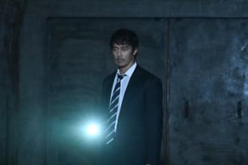 阿部寛主演「キャスター」第8話から最終章突入　ゲスト出演者発表　闇に葬られた事件が動き出す