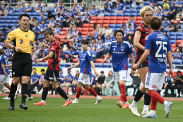 Ｊ１鹿島・鈴木優磨　横浜Ｍ・鈴木冬一を挑発し小競り合い…試合後は相手選手をねぎらう場面も