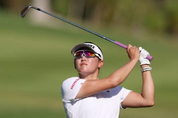 ＜速報＞米初優勝なるか　岩井千怜はバーディ発進で単独首位浮上