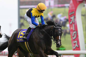 【オークス】カムニャックが樫の女王に輝く！シュタルケ騎手はJRA・GI初勝利