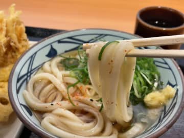 「丸亀製麺」の第1号店を訪ねて兵庫県加古川市へ　”グローバルうどんチェーン”の源流をたどる