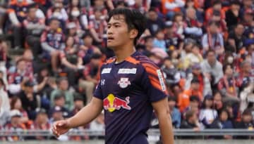天皇杯敗退のJ2クラブDF、母校に敗れ定位置確保へさらに熱意「すべてをかけてやっていきたい」