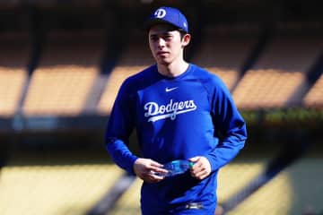 佐々木朗希は来週スローイング再開へ　ロバーツ監督が明かす「曜日は決まっていない」