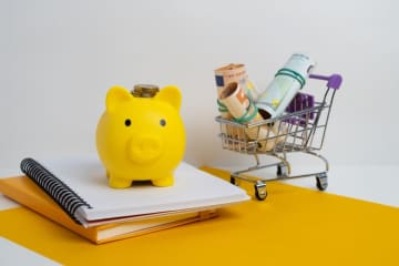 節制が苦手で毎月の給料をすべて使い切ってしまう息子…現在28歳なのですが、40代までに1000万円の貯蓄は可能なのでしょうか？