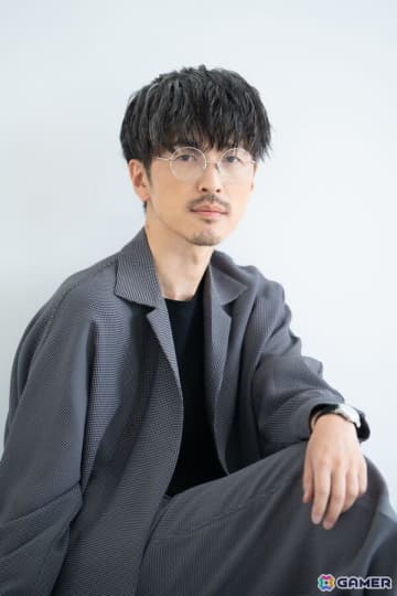 「劇場版総集編 呪術廻戦 懐玉・玉折」夏油傑役・櫻井孝宏さんへのインタビューが公開！「週刊少年ジャンプ」26号にはミニキャラホロフレークシールが付録に
