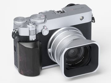SHOTEN、黒檀を使用した「GFX100RF」用の木製カメラグリップ