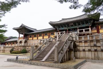 【旅レポ】千年の歴史を新羅の古都・慶州で体感！　10ウォンパンを食べたり韓服で街歩きも