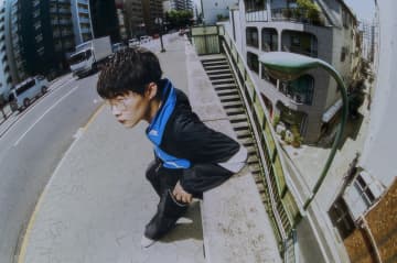 Nolzy、インフルエンサー 北野りお出演の新曲「fit感」MV公開　SNSの反応を表した“絵文字人間”も登場