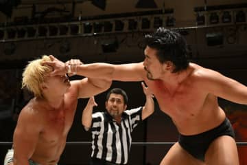 【DDT】樋口和貞が上野勇希、KANONを連破し、3年ぶり2度目の「KING OF DDT」制覇！「もうこのリングでは生きれないと思いました。今日このリングに立って、最後マイクでしゃべれることが幸せです」