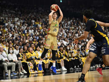 ビッグショットで勝利を呼び込んだ琉球の荒川颯…GAME3へは「去年足りなかったあと1勝を」