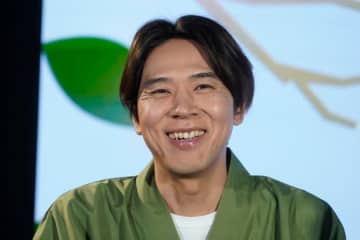ロッチ・コカドがさまぁ〜ずの2人に海パン制作。「文句ないわ」と言わしめた完成品がオシャレすぎた