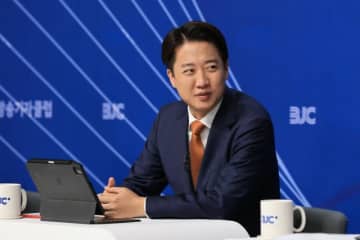 李俊錫候補「一本化の可能性は0％」…「金文洙候補の “辞退”が唯一の方法」＝韓国