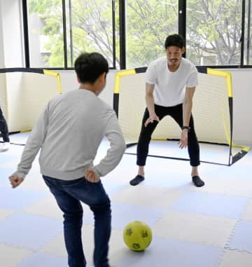 現役J選手が障害児施設を運営　ジェフ千葉の主将、鈴木大輔選手