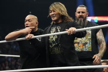 【ＡＥＷ】新日本プロレスの棚橋弘至がＰＰＶに電撃登場　スリングブレイドでドン・キャリス・ファミリーを一掃
