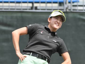 【祝】岩井千怜、米ツアー初V！双子姉からシャンパン祝福、賞金37万5000ドルもゲット