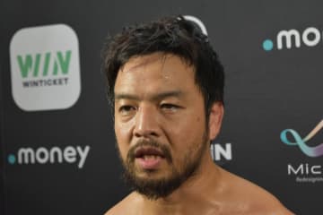 【ノア】KENTA入場時に観客が液体吹きかける前代未聞の騒動！デビュー25周年に起きた“非常識すぎる一幕”に「ウーロン茶ですって…そういう問題じゃねえよ」