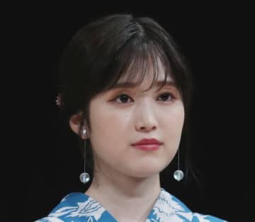福本莉子の英語力にネット称賛。トム・クルーズ相手に流暢に話す姿に「凄すぎて驚きだよ」の声